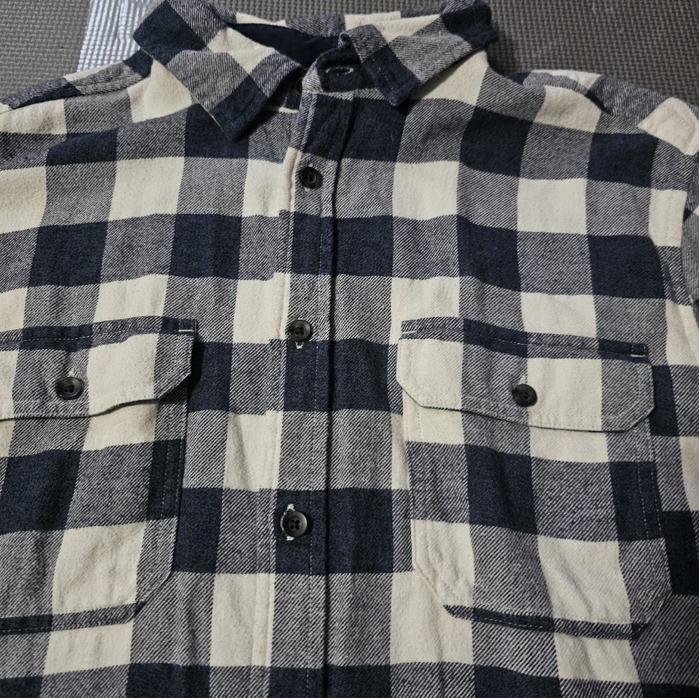 Goodfellow & Co Button Up - Picture 2 of 3